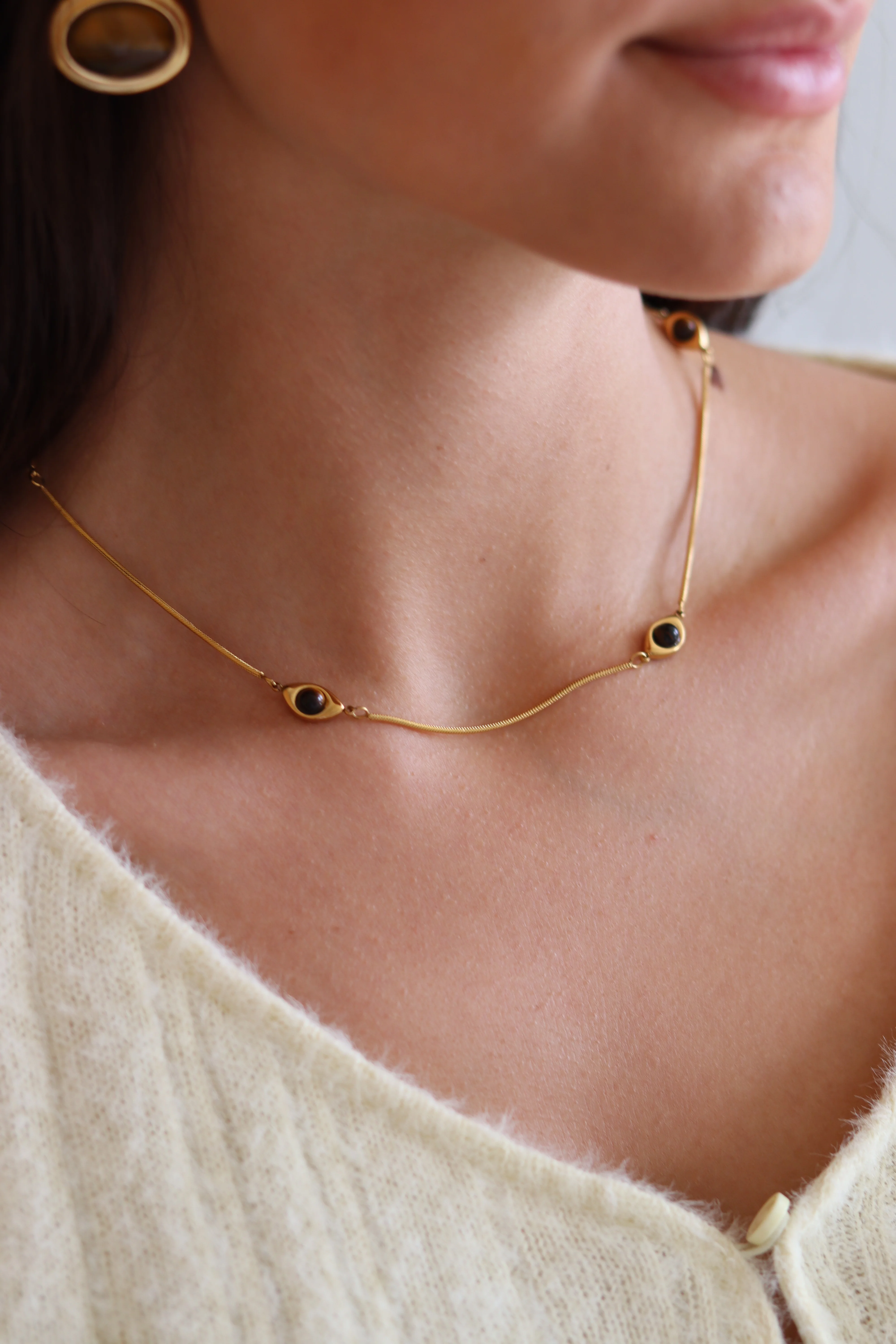 AMBER. - Image 3