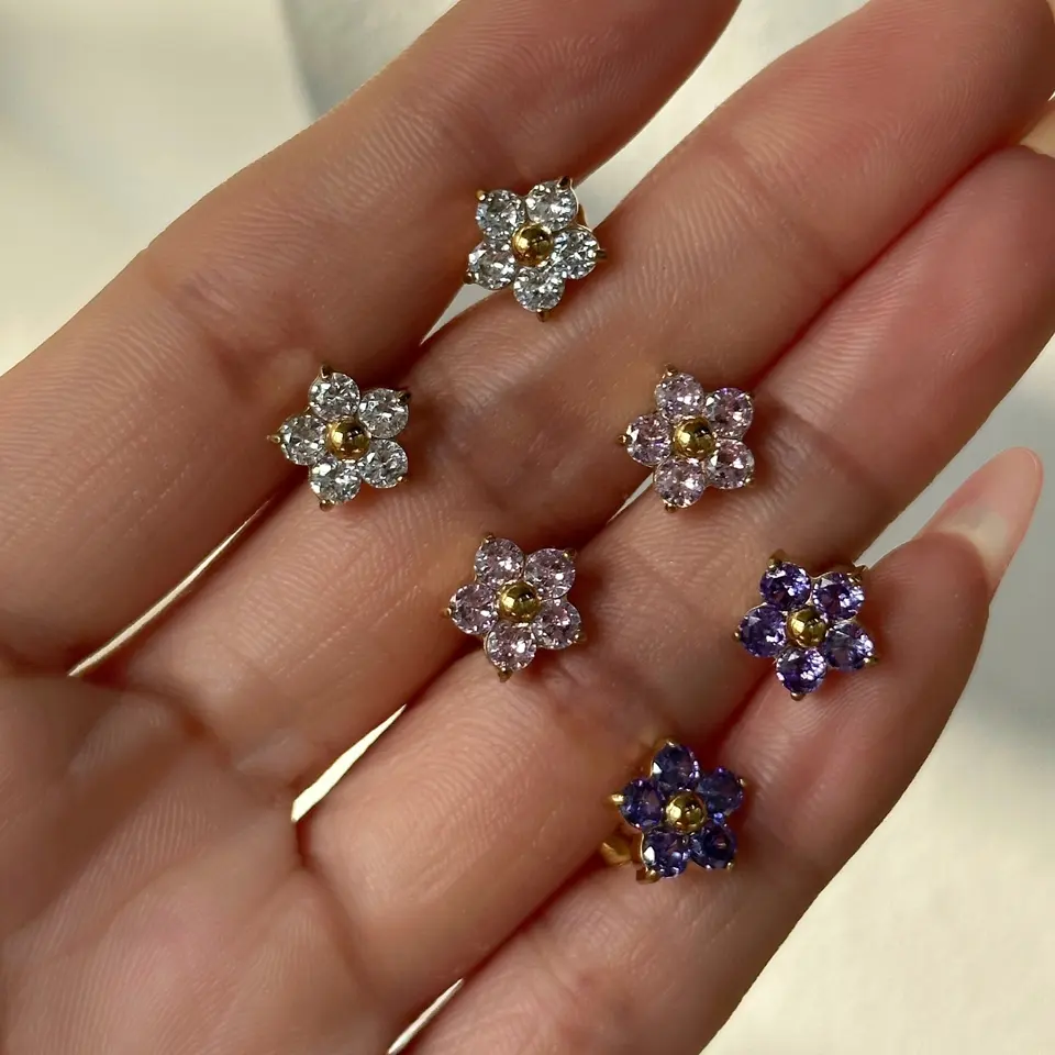 BLOSSOM STUD. - Image 7