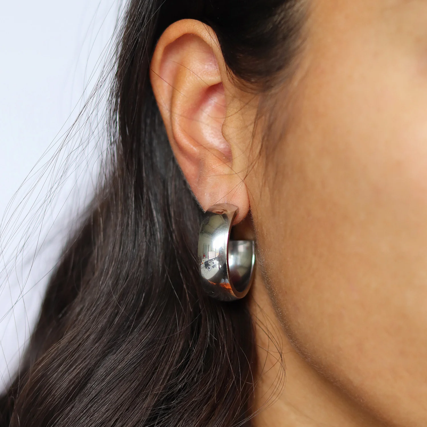 BOLD HOOPS. - Image 9