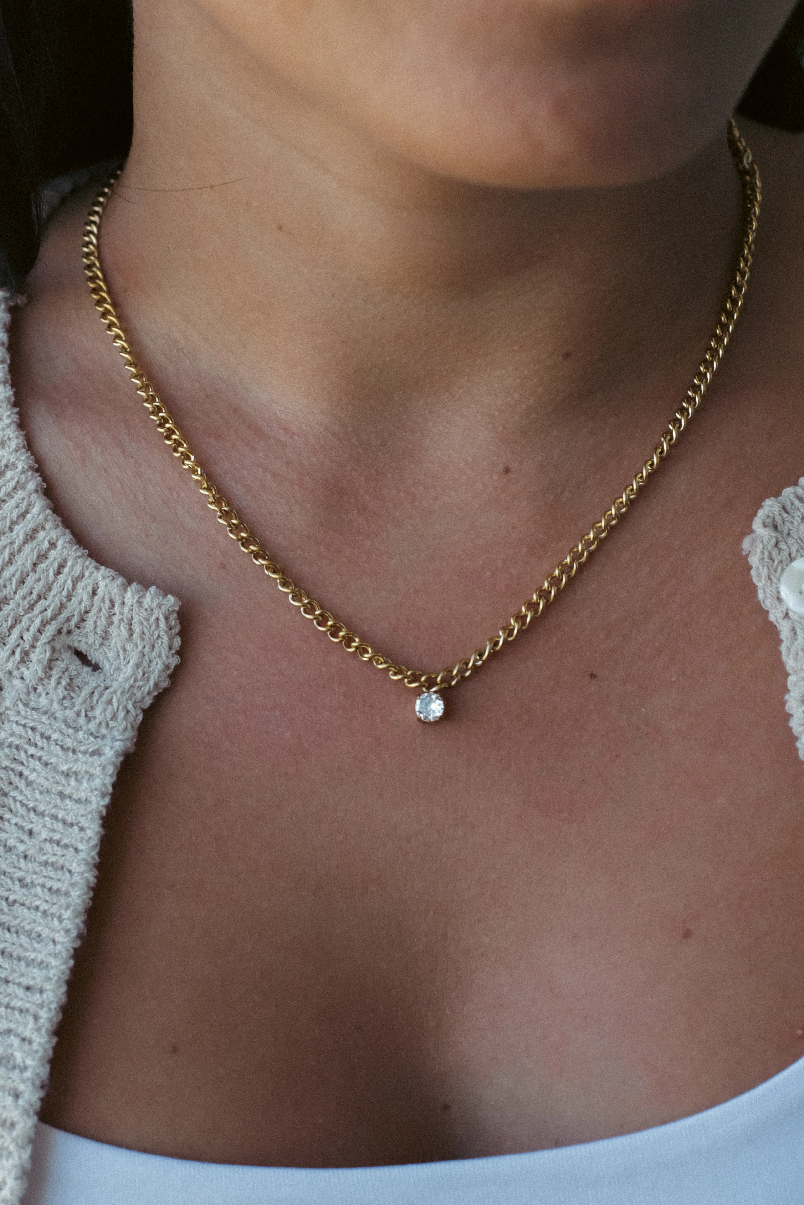 SOLITAIRE CHARM NECKLACE. - Image 2