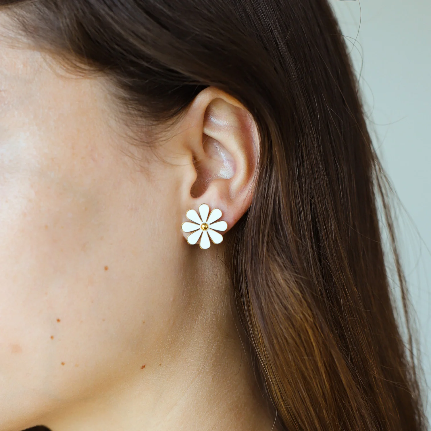 WHITE FLOWER. - Image 2